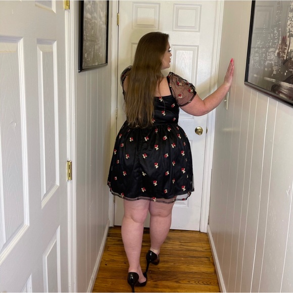 Black Flower Dress XL - Picture 4 of 8